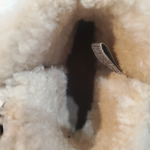 NWOT UGG Brown Boots - Picture 8 of 15